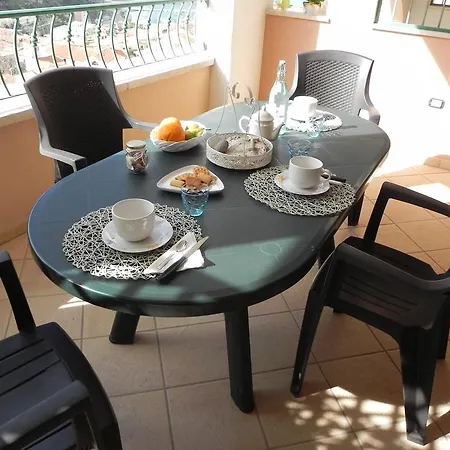 A Mare Apartment